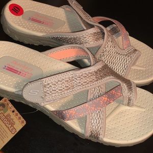 Skechers Cushioned Sandals
